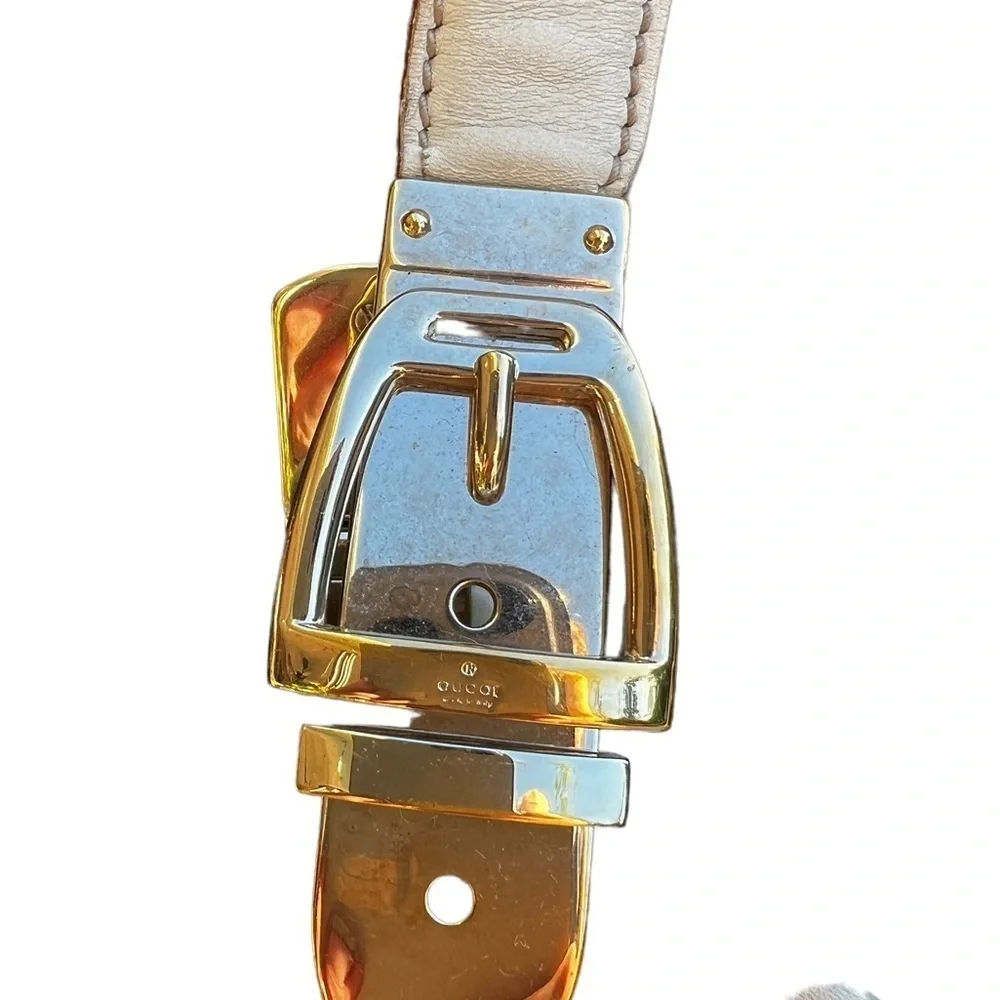 Gorgeous embossed horse it Gucci